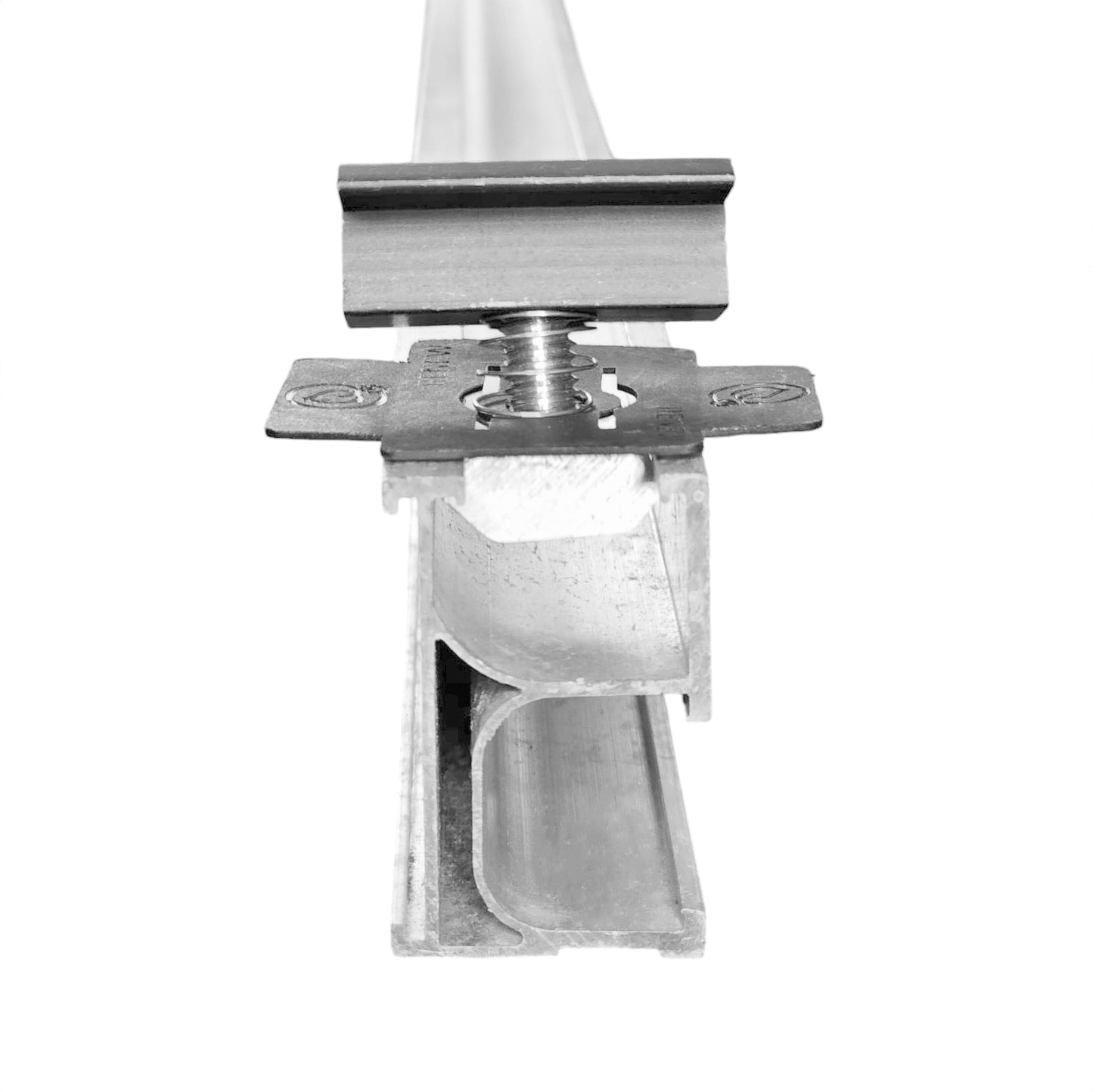 Renew x Fastensol Mid Clamp - 30mm V2 Black (Box of 72 Pieces)