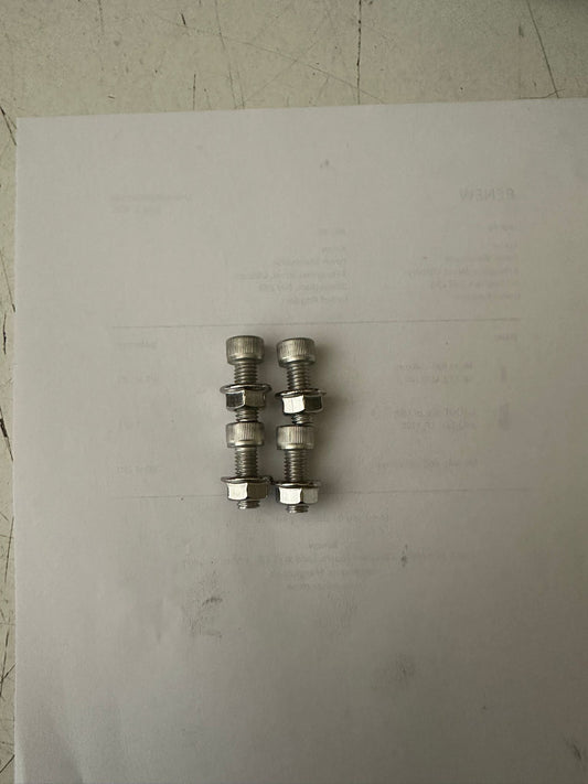 25mm M8 Nuts and Bolt in Stainless Steel (4 Pieces)
